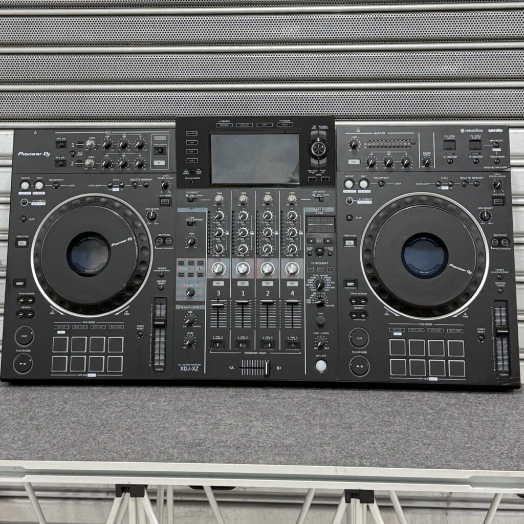 XDJ XZ [White / Black]