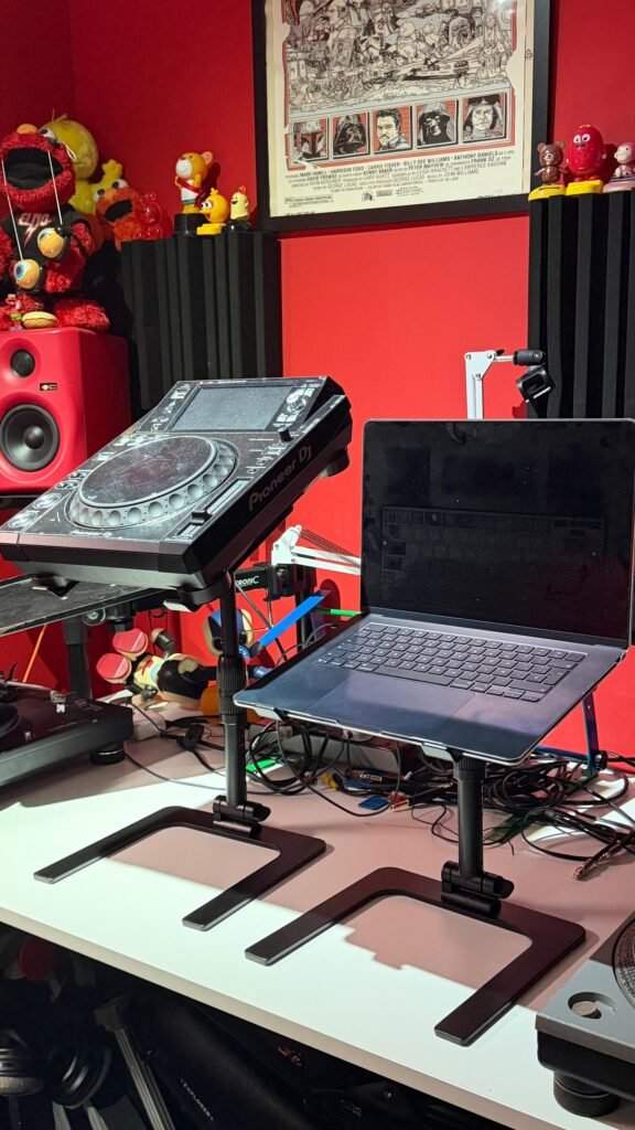 TOPDJSTAND 360° Adjustable Controller / Laptop